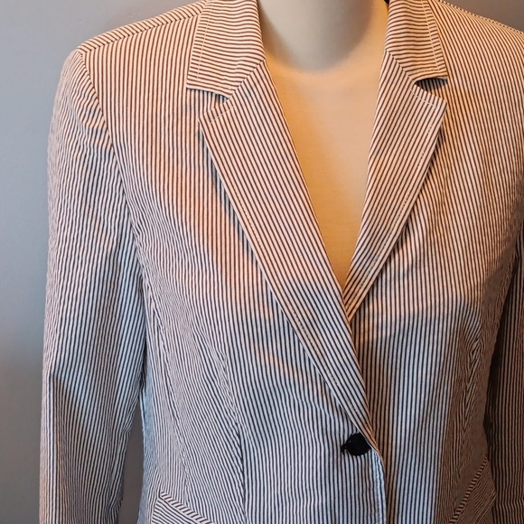 Olsen Europe pinstripe blazer - Picture 2 of 5
